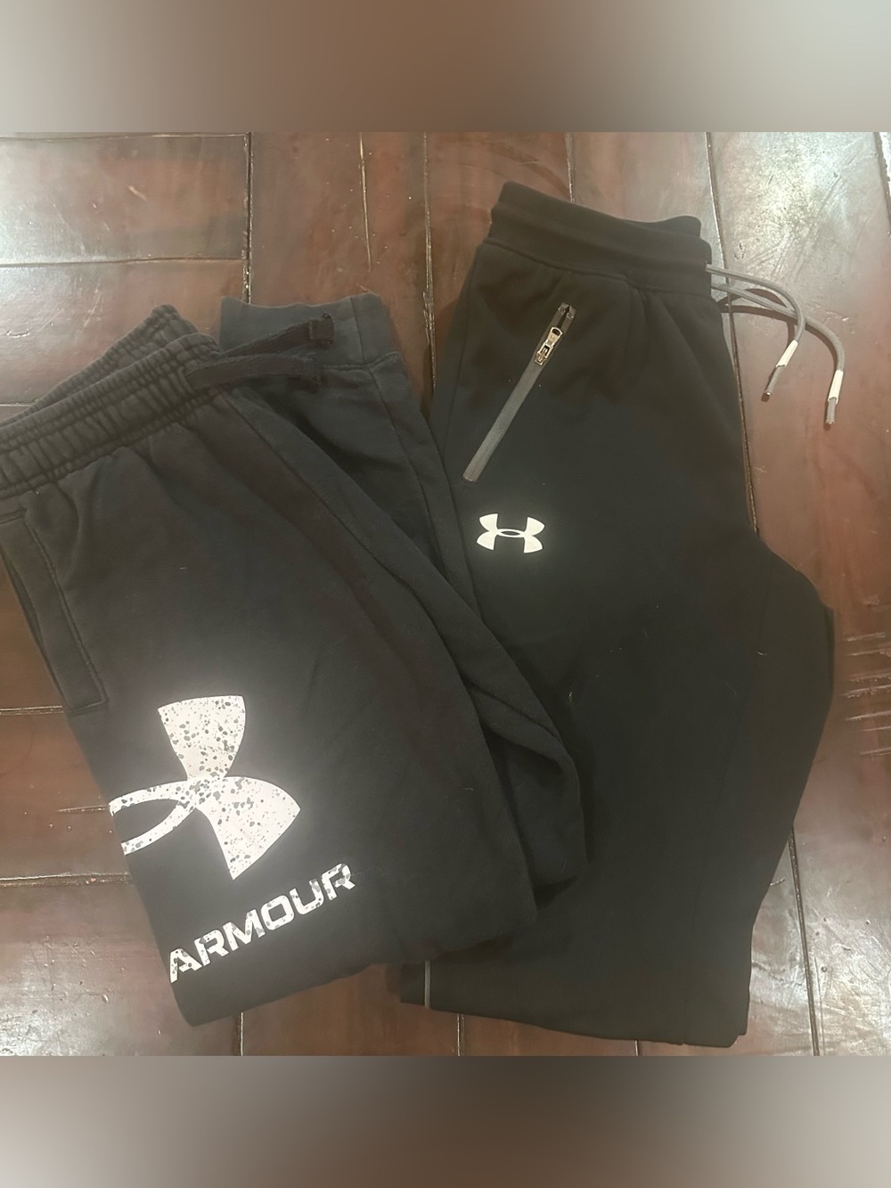 Lot of 2 pair Under Armor Joggers Size YMD
